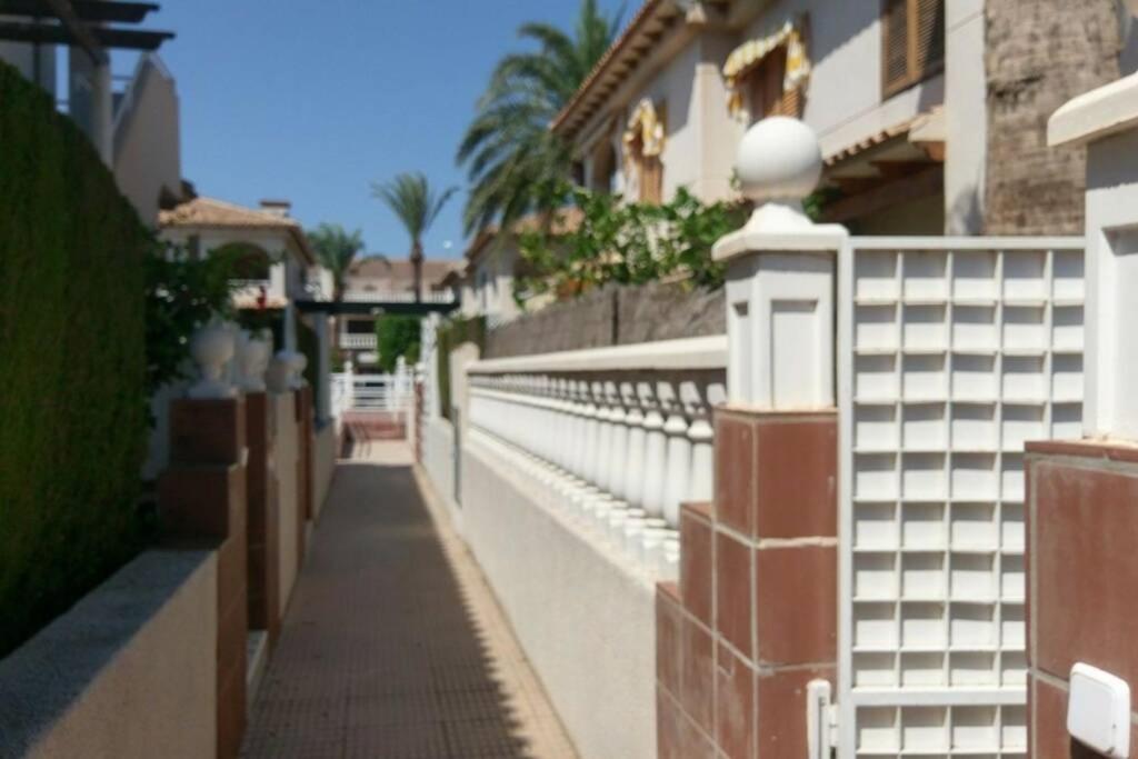 Appartement La Casa De La Palmera à Torrevieja Extérieur photo